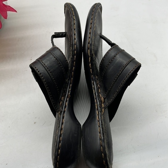 Born Leather Thong Sandals Flip Flops Sz 7. FFT0533C - Picture 5 of 7
